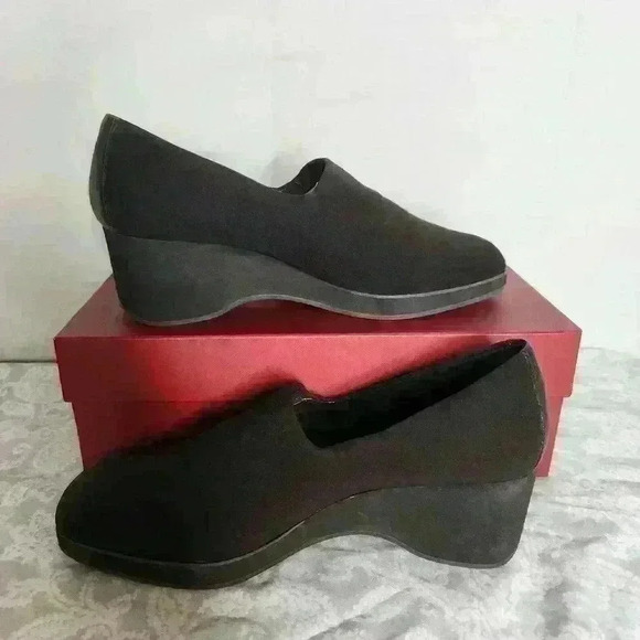 NEW Ellen Tracy Josie women's slip on wedge shoes brown size 7.5 - Picture 9 of 9